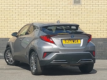 Used Toyota C-HR 2021 for sale - 78674529: Photo