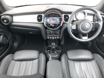 Used MINI Hatch 2021 for sale - 78928023: Photo