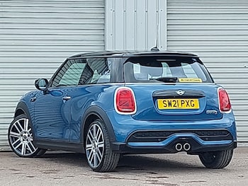 Used MINI Hatch 2021 for sale - 78928023: Photo