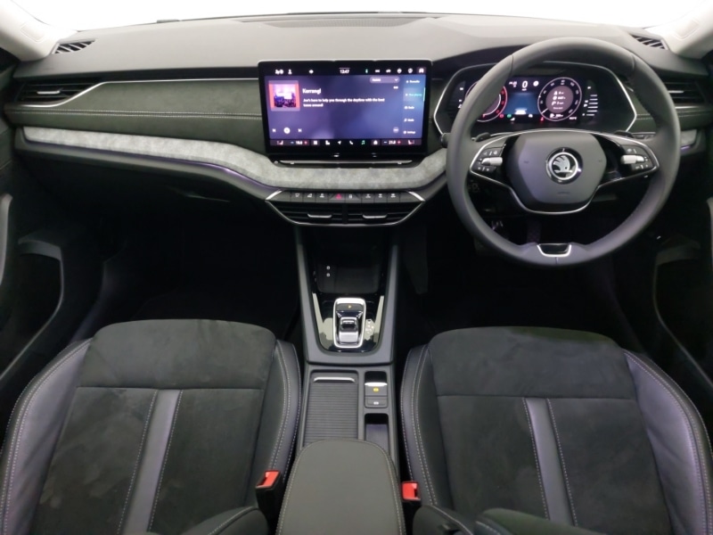 Used Skoda Octavia 2024 for sale - 76838518: Photo 2