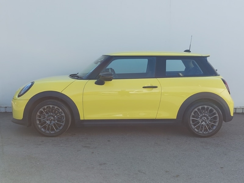 Used MINI Cooper 2024 for sale - 77954901: Photo 4