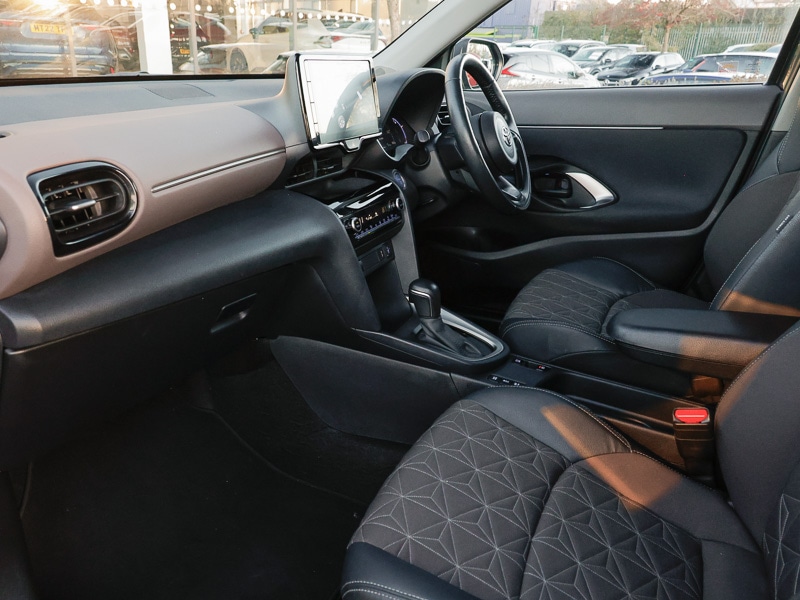 Used Toyota Yaris Cross 2022 for sale - 77365755: Photo 5