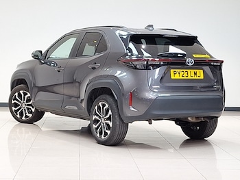 Used Toyota Yaris Cross 2023 for sale - 79626224: Photo
