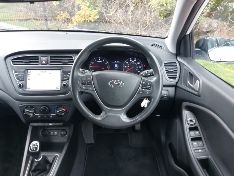 Used Hyundai i20 2020 for sale - 76497842: Photo 7