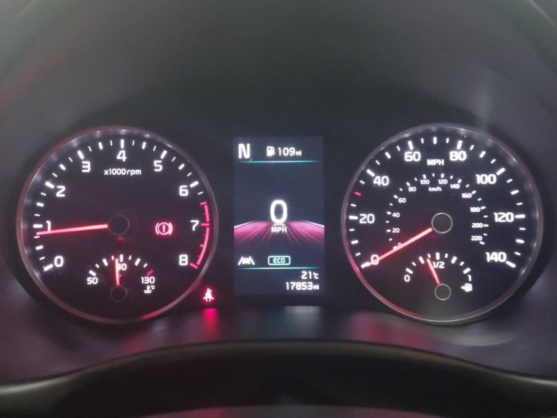 Used Kia Stonic 2022 for sale - 76497916: Photo 11