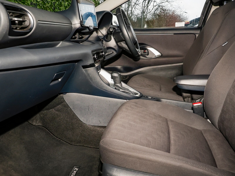 Used Mazda Mazda2 HYBRID 2024 for sale - 77330024: Photo 2