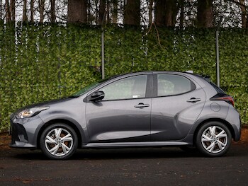 Used Mazda Mazda2 HYBRID 2024 for sale - 77330024: Photo