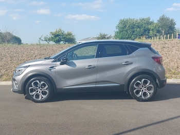 Used Renault Captur 2021 for sale - 75485739: Photo