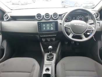 Used Dacia Duster 2023 for sale - 78952486: Photo