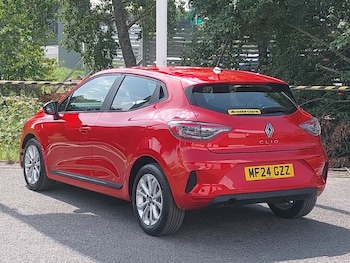 Used Renault Clio 2024 for sale - 79242313: Photo