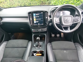 Used Volvo XC40 2021 for sale - 75663360: Photo