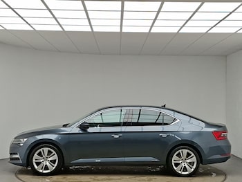 Used Skoda Superb 2021 for sale - 77875586: Photo