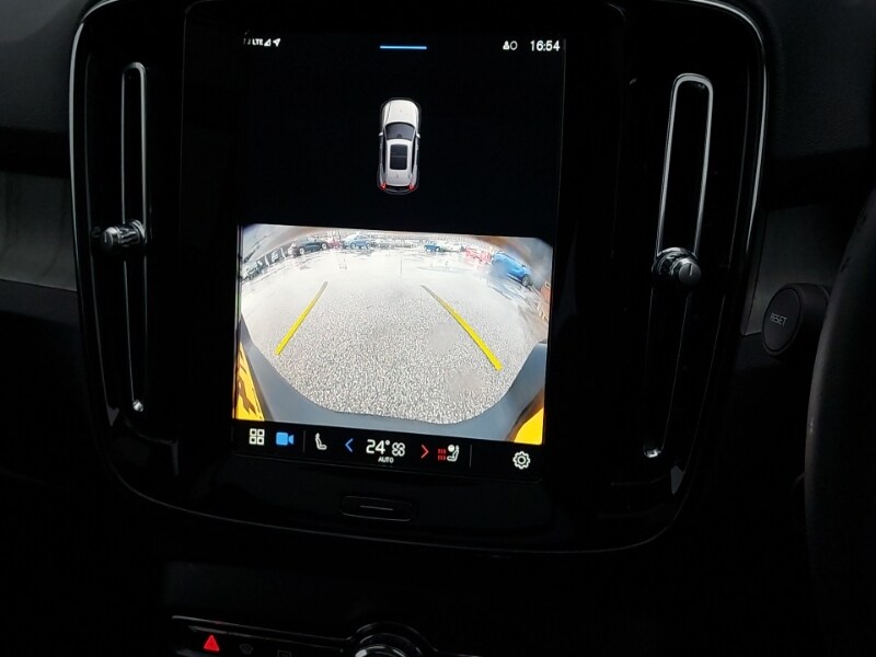 Used Volvo XC40 2024 for sale - 77434487: Photo 11