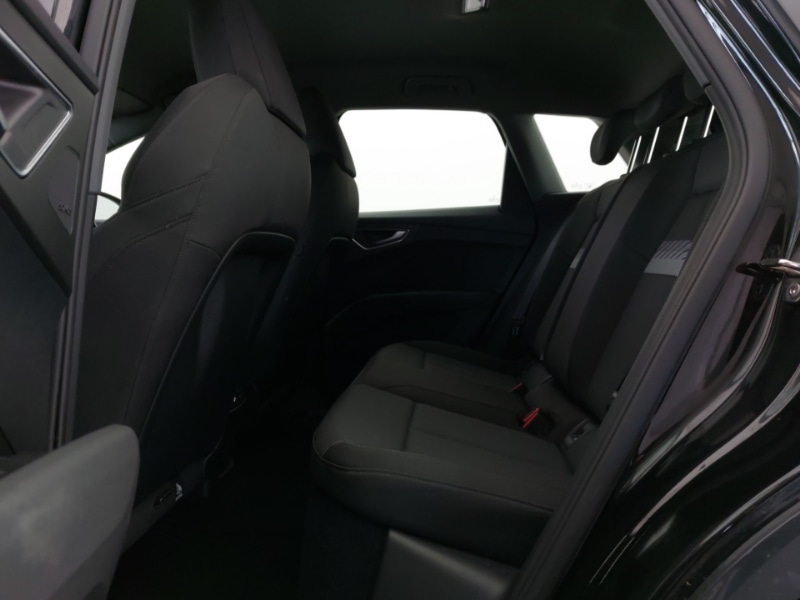 Used Audi Q4 e-tron 2022 for sale - 76925860: Photo 6