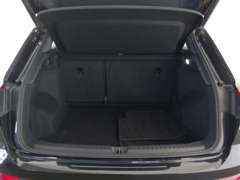 Used Audi Q4 e-tron 2022 for sale - 76925860: Photo 8