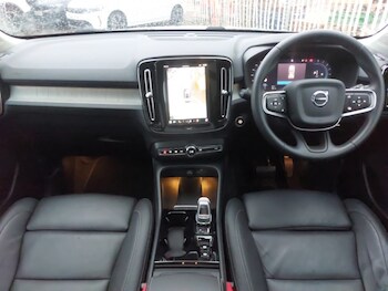 Used Volvo XC40 2024 for sale - 77304527: Photo