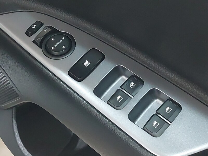 Used Kia Stonic 2022 for sale - 76785998: Photo 12