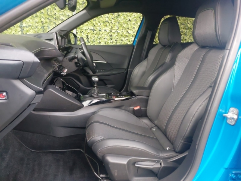 Used Peugeot 2008 2022 for sale - 76135472: Photo 5