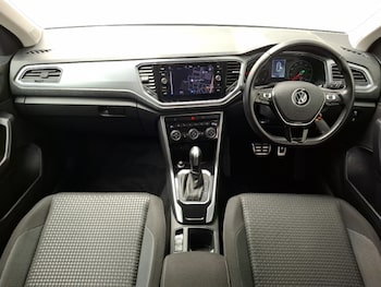 Used Volkswagen T-Roc 2021 for sale - 79545999: Photo
