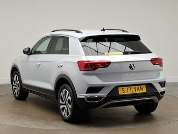 Used Volkswagen T-Roc 2021 for sale - 79545999: Photo