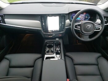 Used Volvo V90 2025 for sale - 77924197: Photo