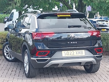 Used Volkswagen T-Roc 2022 for sale - 75536909: Photo