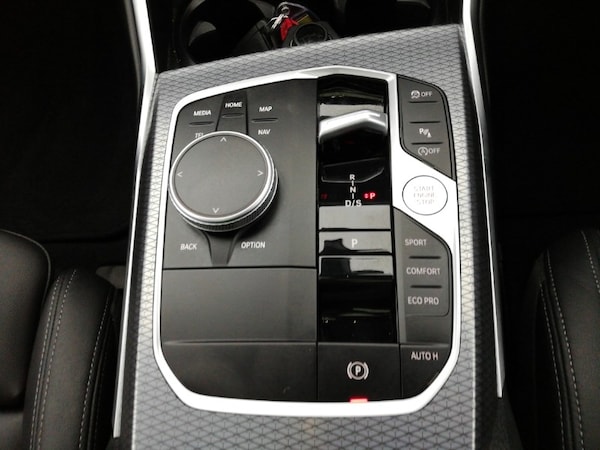 Used BMW 3 Series 2024 for sale - 76325249: Photo 12