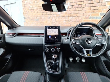 Used Renault Clio 2023 for sale - 76426926: Photo