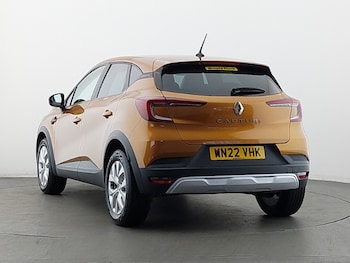 Used Renault Captur 2022 for sale - 76347765: Photo