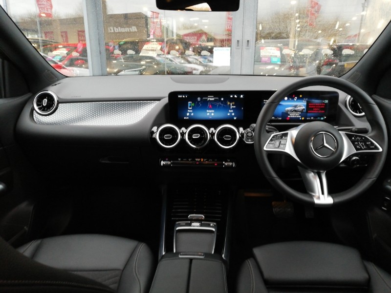 Used Mercedes-Benz GLA 2024 for sale - 77224569: Photo 2