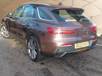 Used Genesis GV70 2023 for sale - 76421008: Photo