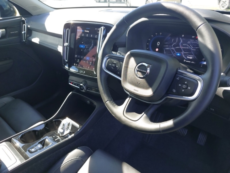 Used Volvo XC40 2024 for sale - 77485400: Photo 2