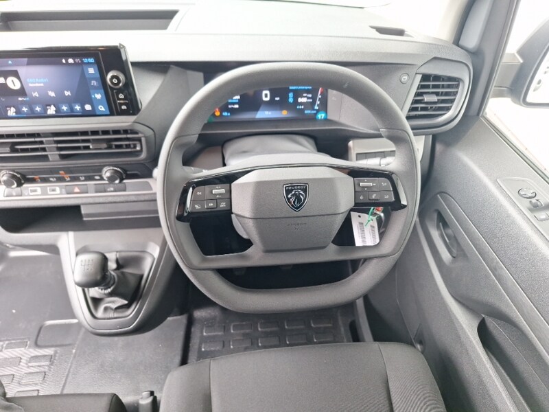 Used Peugeot Expert 2024 for sale - 76440220: Photo 7