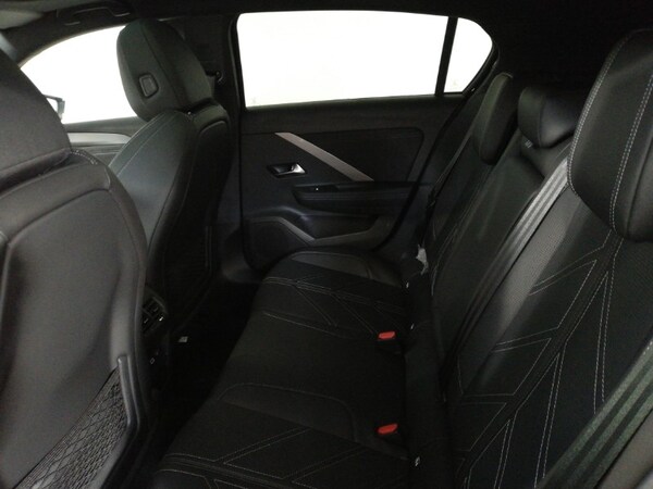 Used Vauxhall Astra 2025 for sale - 76212468: Photo 6