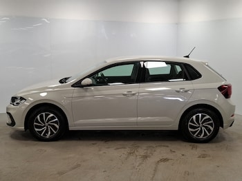 Used Volkswagen Polo 2023 for sale - 76479287: Photo