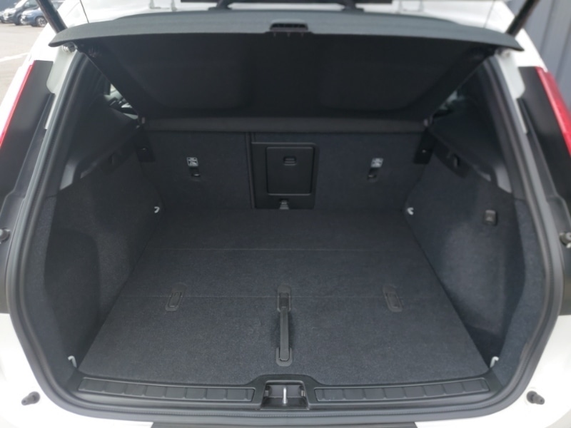 Used Volvo XC40 2024 for sale - 76456224: Photo 8