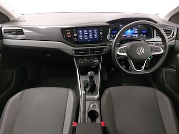 Used Volkswagen Polo 2023 for sale - 77985536: Photo