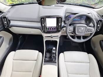 Used Volvo XC40 2025 for sale - 79638217: Photo