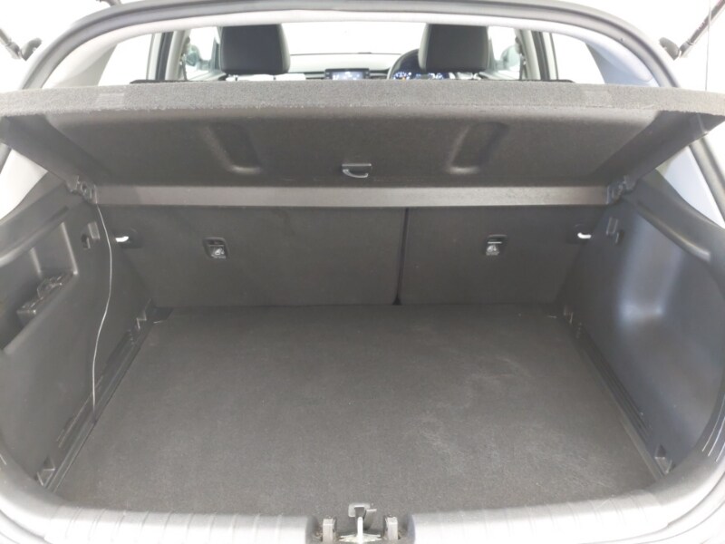 Used Kia Stonic 2020 for sale - 77531470: Photo 8