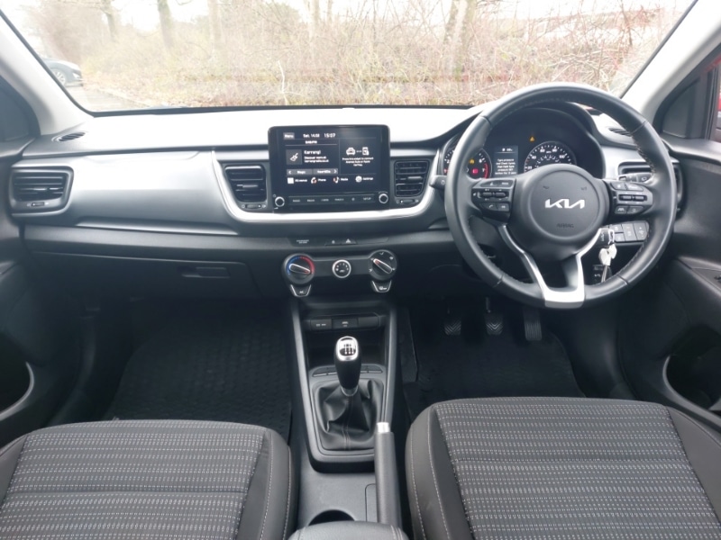 Used Kia Stonic 2023 for sale - 78032419: Photo 2