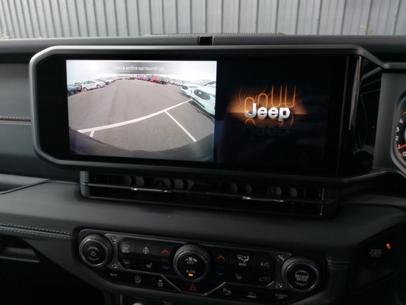 Used Jeep Wrangler 2025 for sale - 76483351: Photo 10