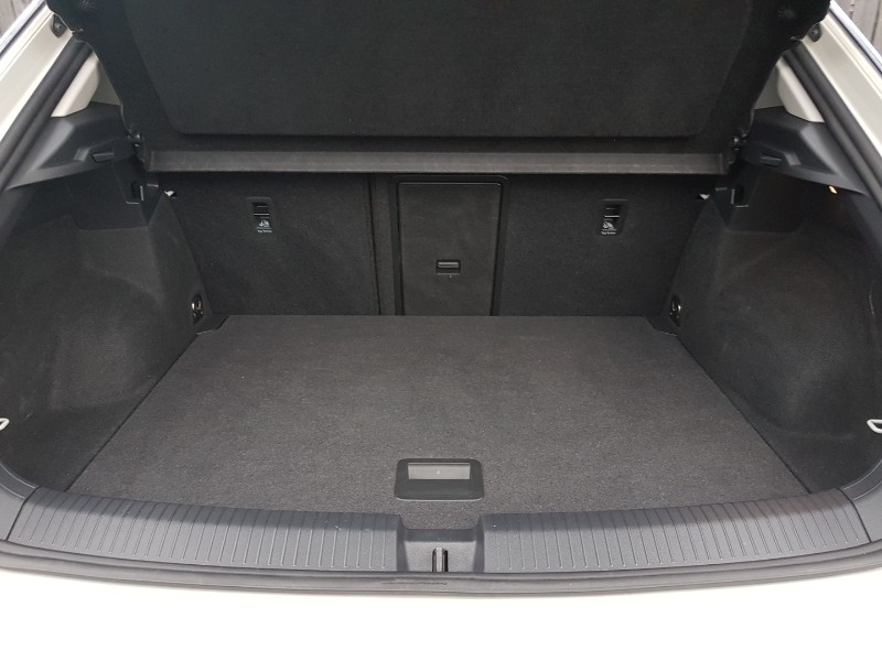 Used Volkswagen T-Roc 2022 for sale - 76817269: Photo 8