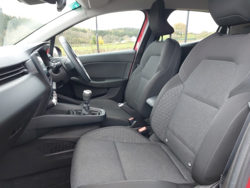 Used Renault Clio 2022 for sale - 76881140: Photo 5