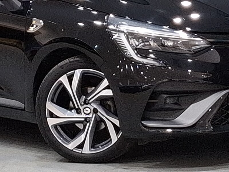 Used Renault Clio 2023 for sale - 77876125: Photo 9