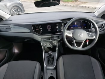 Used Volkswagen Polo 2022 for sale - 76833849: Photo