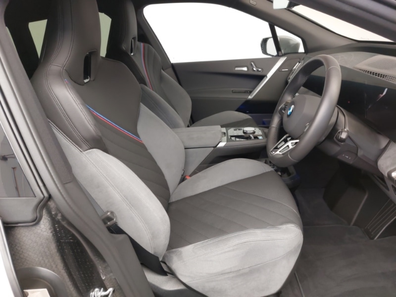 Used BMW iX 2025 for sale - 76387682: Photo 6