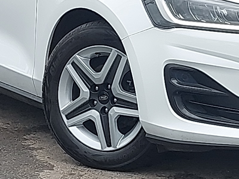 Used Ford Focus 2023 for sale - 77923996: Photo 9