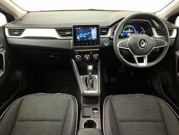 Used Renault Captur 2023 for sale - 79044021: Photo