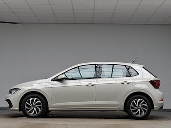 Used Volkswagen Polo 2024 for sale - 78783063: Photo