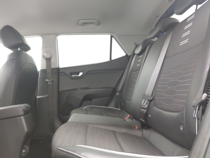 Used Kia Stonic 2022 for sale - 76770794: Photo 6